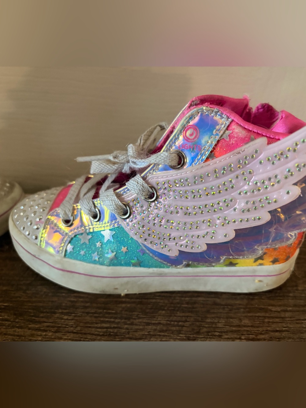 Skechers Kids Iridescent Rainbow Wing Light-Up Sneakers - Pink & Teal